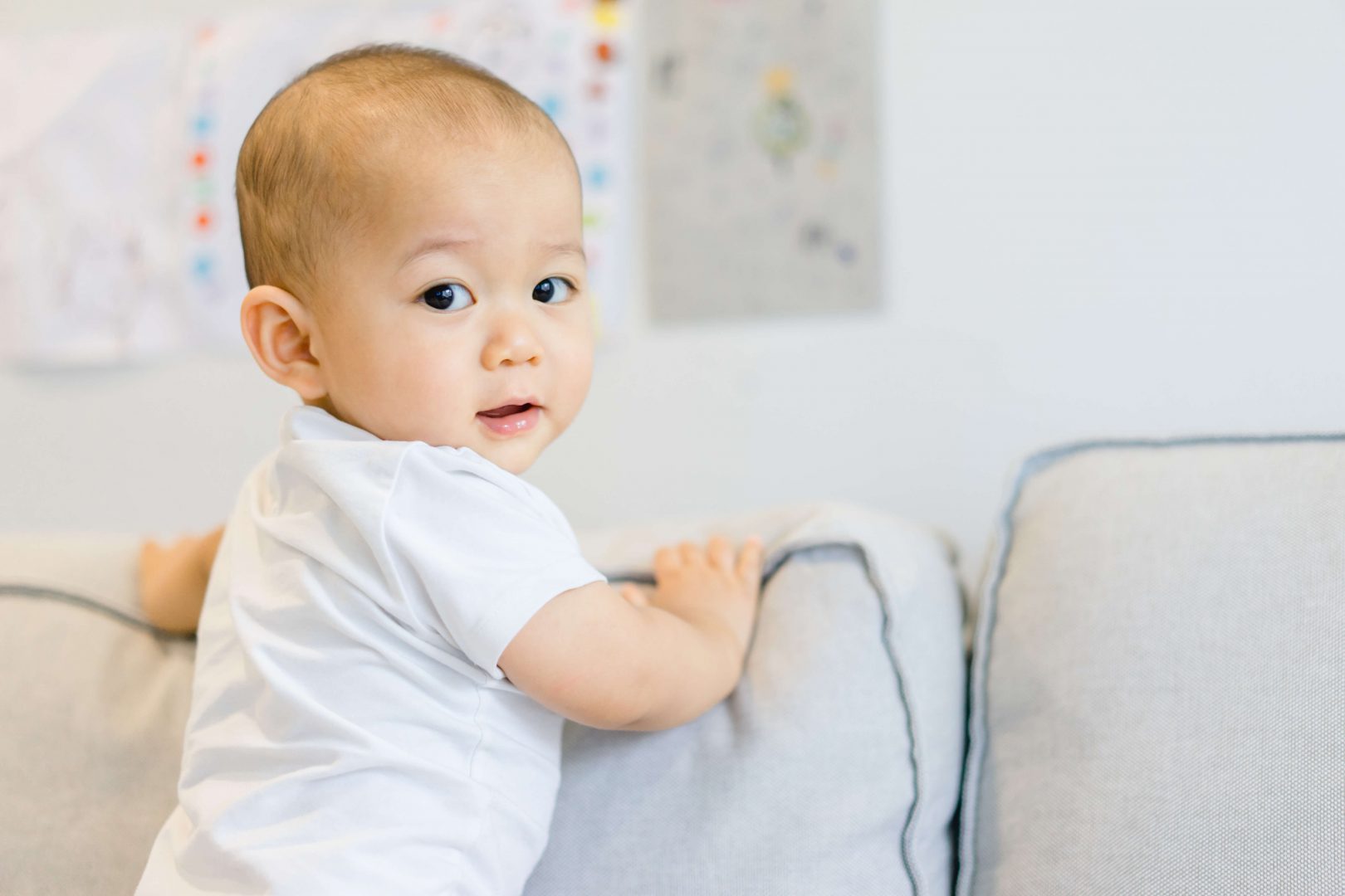 Tăng trưởng và phát triển của trẻ cho đến khi 1 tuổi: 10 ~ 11 tháng tuổi