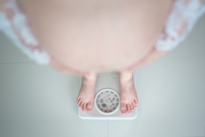Theo dõi cân nặng của thai nhi